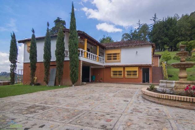 vivenorte, el peñol, guatape, venta casa campestre, finca, luxury homes, 